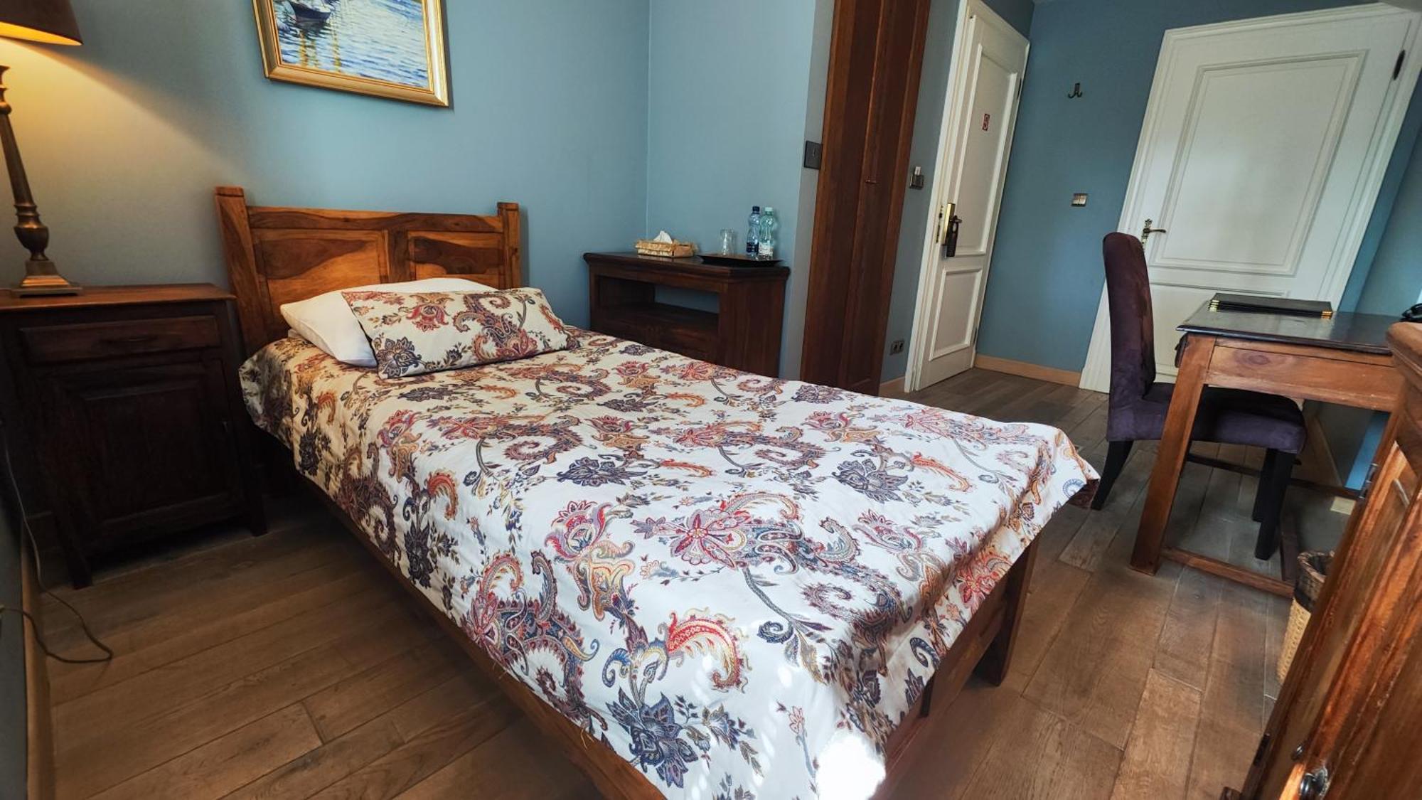 Hotel Dwór na Wolicy Dębica Habitación foto
