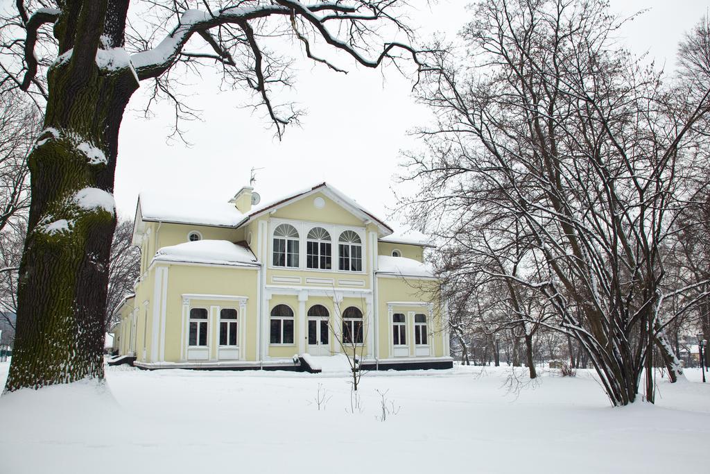 Hotel Dwór na Wolicy Dębica Exterior foto